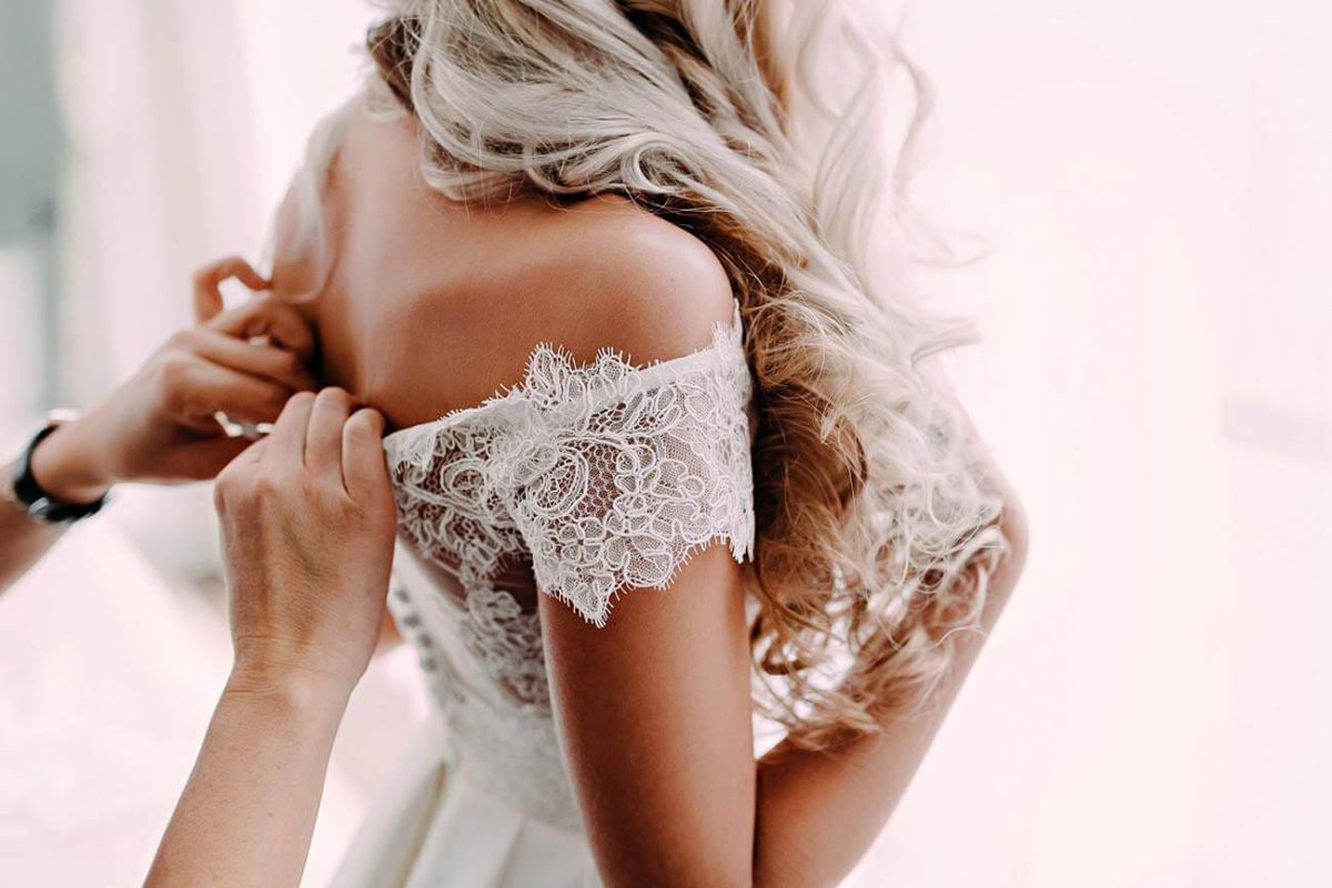 10 Mistakes Brides Make When Dress Shopping